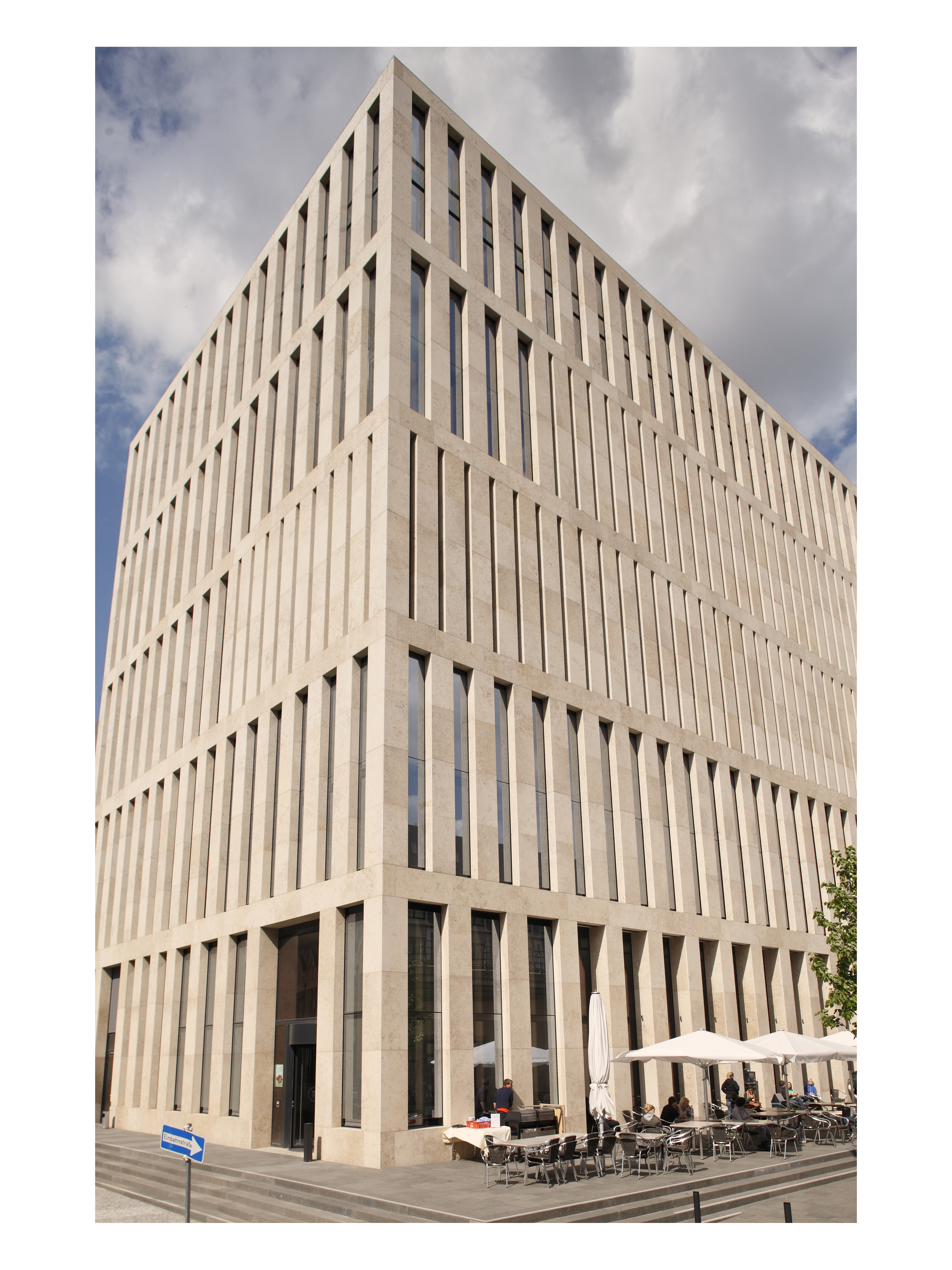 Humboldt-Universität zu Berlin -  Universitätsbibliothek - Grimm-Zentrum - Außenansicht