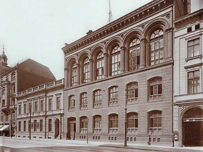 Buildings of the University Library of Humboldt University in Berlin: "Dorotheenstraße 9 outside" 1874
